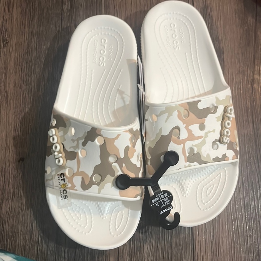 Crocs